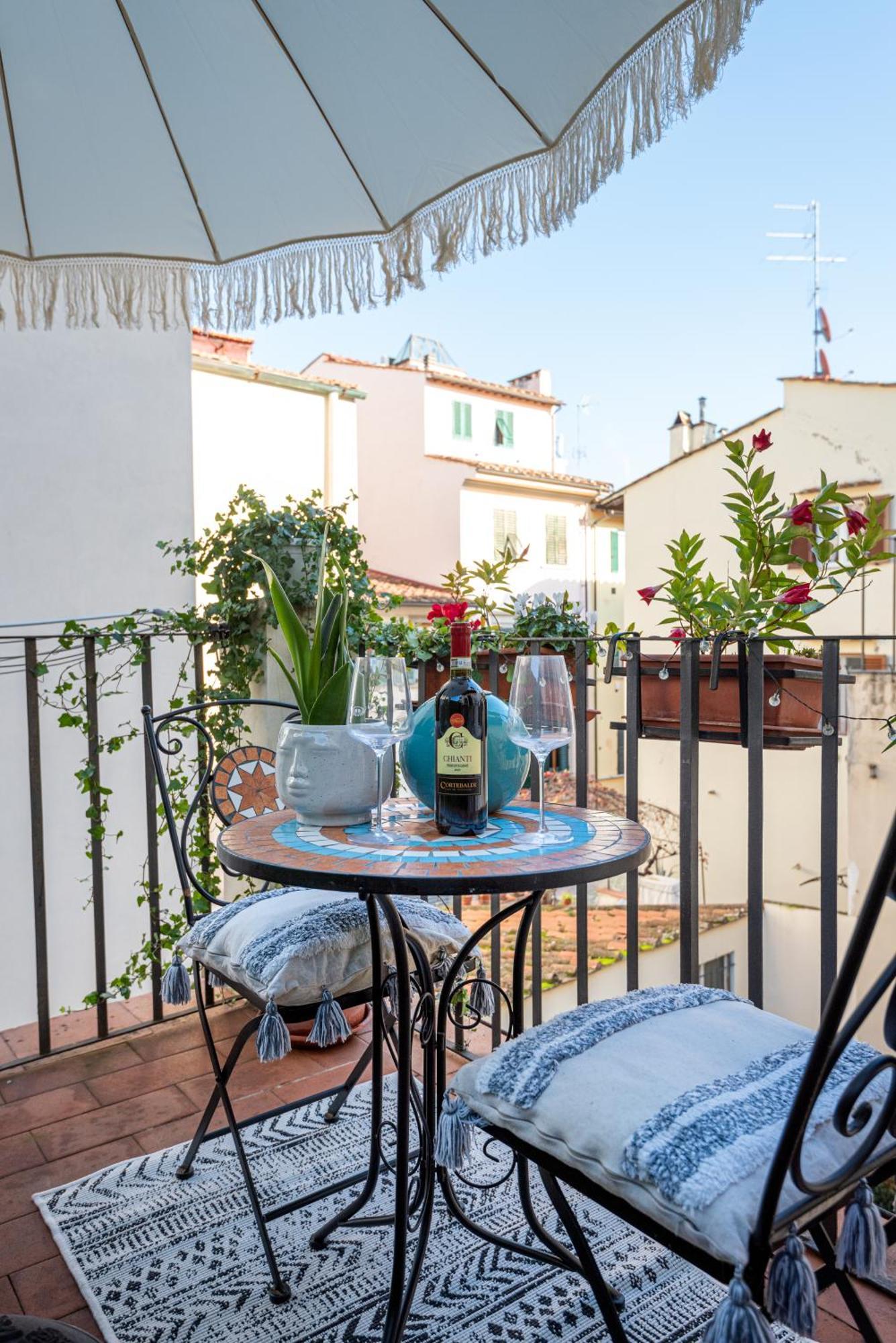 House Of Happy With Terrace Appartement